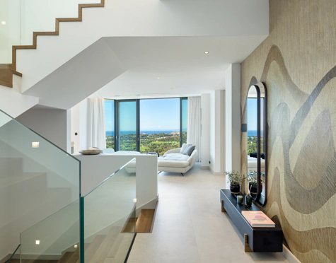 EXCEPTIONAL LUXURY VILLA WITH OUTSTANDING FEATURES IN MARBELLA EAST