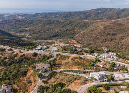 SOUTH-FACING 3.127 M² PLOT WITH PANORAMIC VIEWS IN BENAHAVÍS