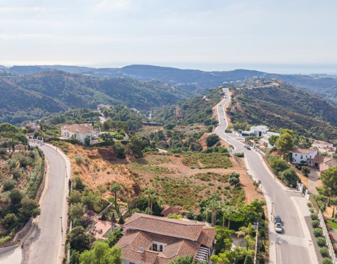 SOUTH-FACING 3.127 M² PLOT WITH PANORAMIC VIEWS IN BENAHAVÍS
