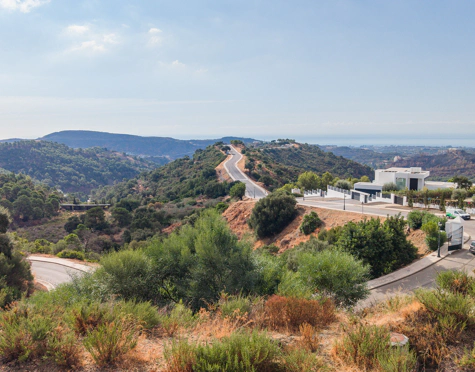 SOUTH-FACING 3.127 M² PLOT WITH PANORAMIC VIEWS IN BENAHAVÍS