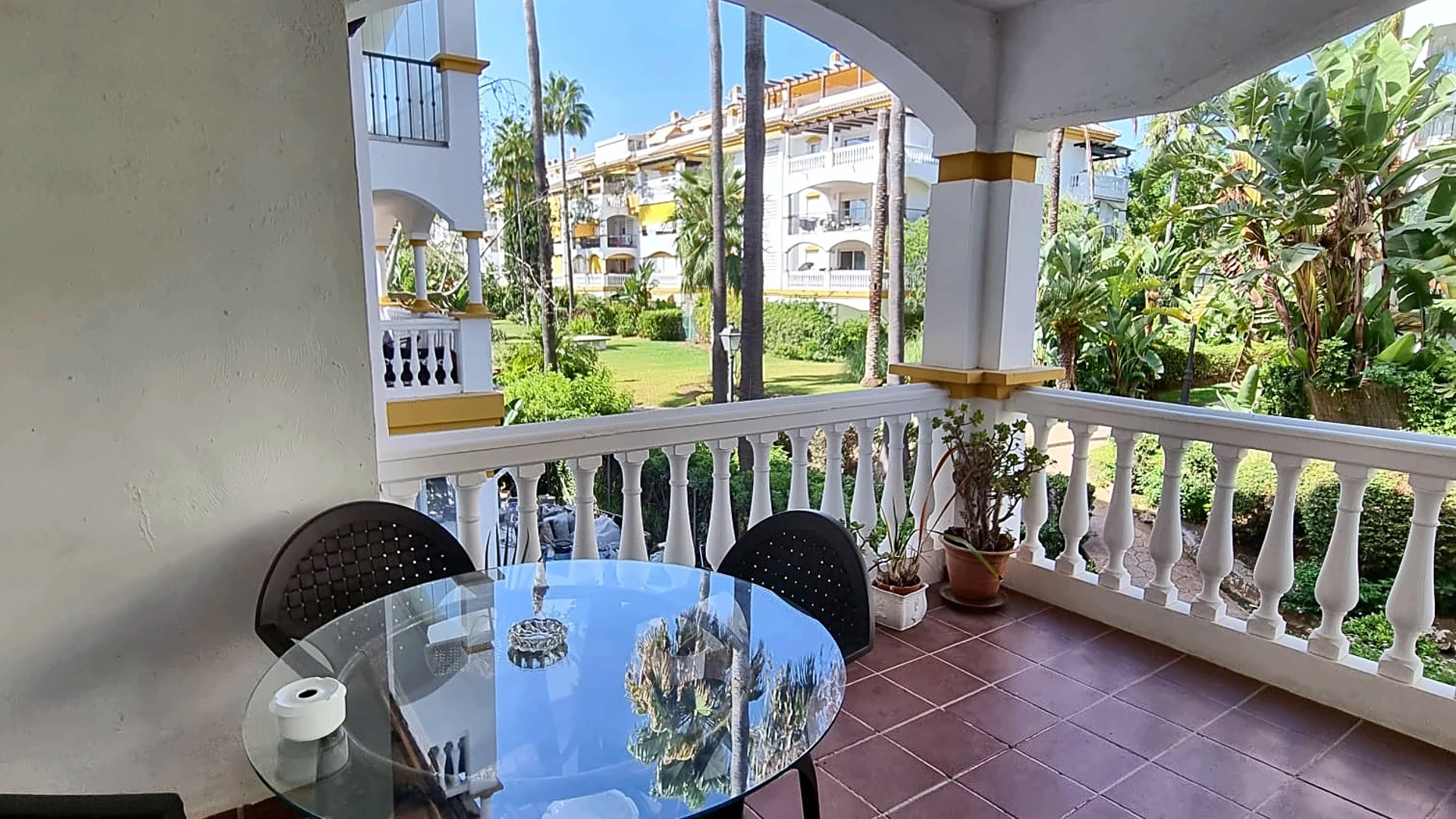 Apartment for sale in La Dama de Noche, Nueva Andalucia