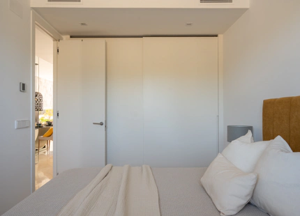 EXCEPTIONAL 4-BEDROOM TOWNHOUSE WITH PANORAMIC SEA VIEWS IN MIJAS COSTA