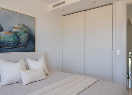 EXCEPTIONAL 4-BEDROOM TOWNHOUSE WITH PANORAMIC SEA VIEWS IN MIJAS COSTA
