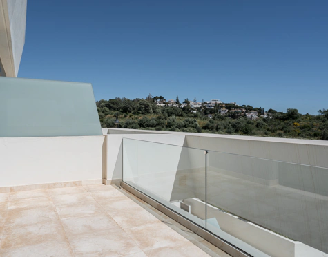 EXCEPTIONAL 4-BEDROOM TOWNHOUSE WITH PANORAMIC SEA VIEWS IN MIJAS COSTA