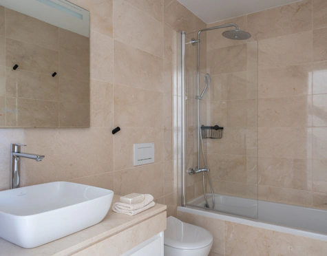 EXCEPTIONAL 4-BEDROOM TOWNHOUSE WITH PANORAMIC SEA VIEWS IN MIJAS COSTA