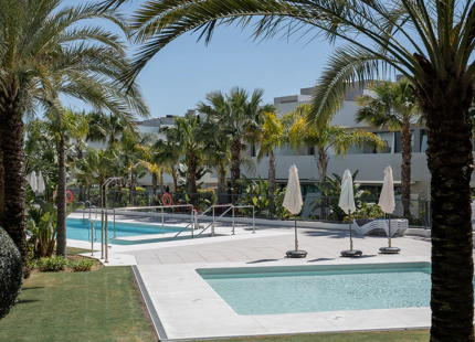 EXCEPTIONAL 4-BEDROOM TOWNHOUSE WITH PANORAMIC SEA VIEWS IN MIJAS COSTA