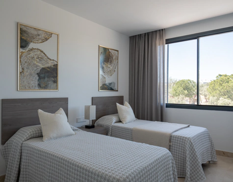 EXCEPTIONAL 4-BEDROOM TOWNHOUSE WITH PANORAMIC SEA VIEWS IN MIJAS COSTA