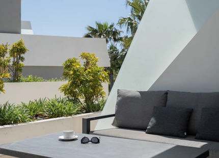 EXCEPTIONAL 4-BEDROOM TOWNHOUSE WITH PANORAMIC SEA VIEWS IN MIJAS COSTA