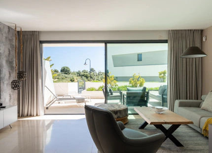 EXCEPTIONAL 4-BEDROOM TOWNHOUSE WITH PANORAMIC SEA VIEWS IN MIJAS COSTA