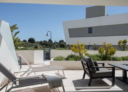 EXCEPTIONAL 4-BEDROOM TOWNHOUSE WITH PANORAMIC SEA VIEWS IN MIJAS COSTA