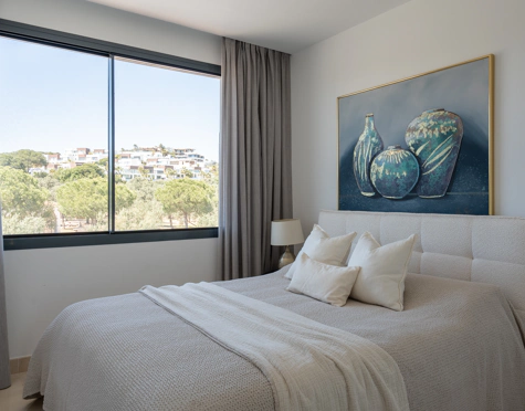 EXCEPTIONAL 4-BEDROOM TOWNHOUSE WITH PANORAMIC SEA VIEWS IN MIJAS COSTA