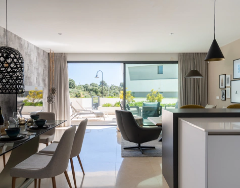 EXCEPTIONAL 4-BEDROOM TOWNHOUSE WITH PANORAMIC SEA VIEWS IN MIJAS COSTA
