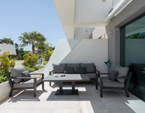 EXCEPTIONAL 4-BEDROOM TOWNHOUSE WITH PANORAMIC SEA VIEWS IN MIJAS COSTA
