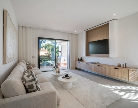 LUXURY GROUND FLOOR APARTMENT IN SIERRA BLANCA