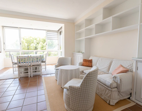 Apartment in Aloha with 2 bedrooms,