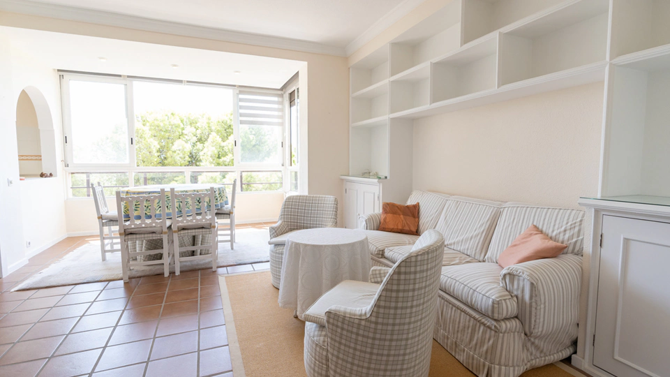 Apartment for sale in Torres de Aloha, Nueva Andalucia