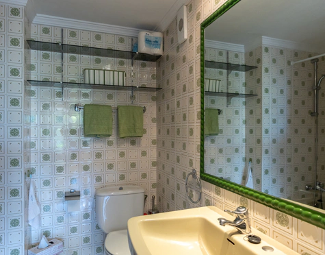 Apartment in Aloha with 2 bedrooms,