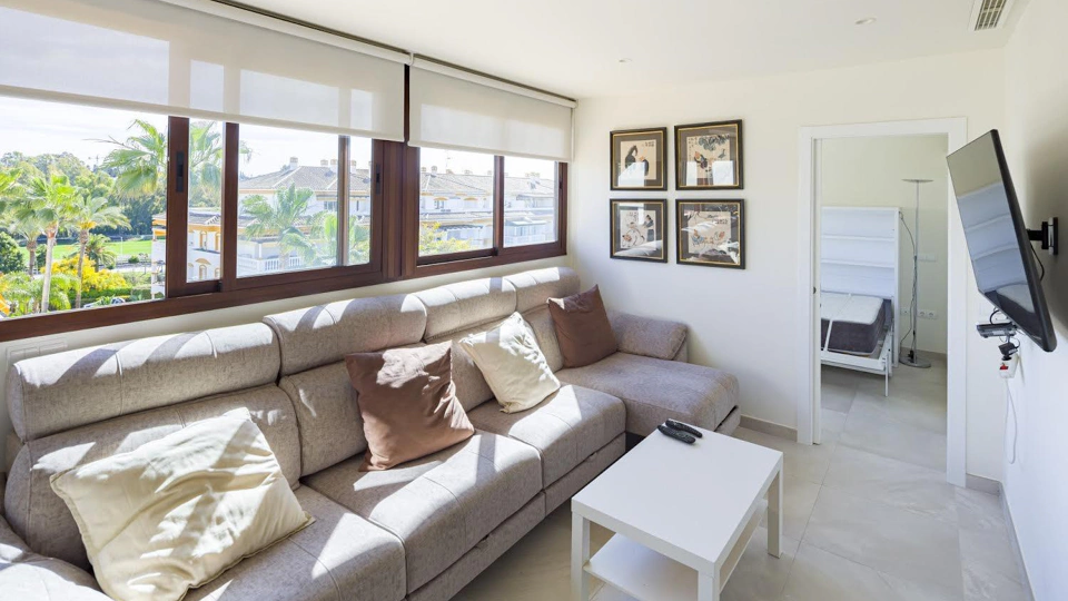 Apartment for sale in La Dama de Noche, Nueva Andalucia