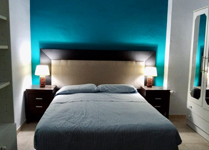 Apartamento de 2 dormitorios con gran terraza — Nueva Andalucía, Marbella