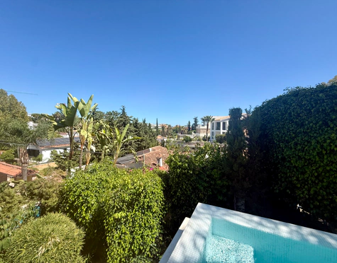 One-level villa with heated pool in Nueva Andalucía, Marbella