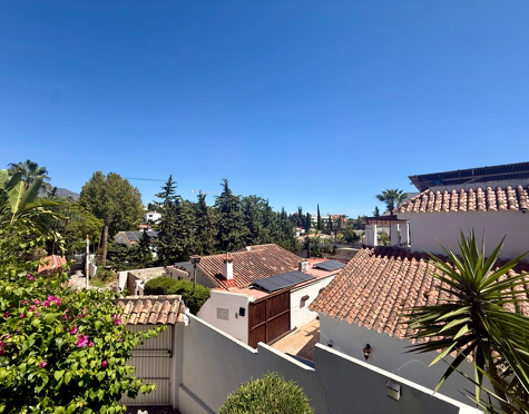 One-level villa with heated pool in Nueva Andalucía, Marbella
