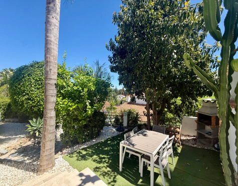 One-level villa with heated pool in Nueva Andalucía, Marbella