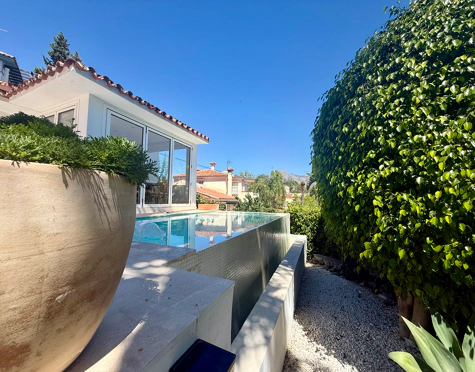 One-level villa with heated pool in Nueva Andalucía, Marbella