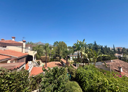One-level villa with heated pool in Nueva Andalucía, Marbella