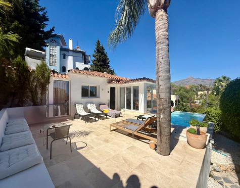 One-level villa with heated pool in Nueva Andalucía, Marbella