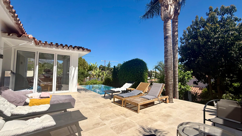 Villa for sale in Nueva Andalucia, Marbella