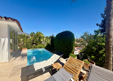One-level villa with heated pool in Nueva Andalucía, Marbella