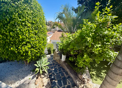 One-level villa with heated pool in Nueva Andalucía, Marbella