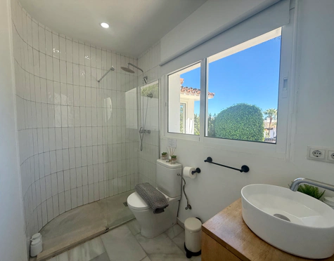 One-level villa with heated pool in Nueva Andalucía, Marbella