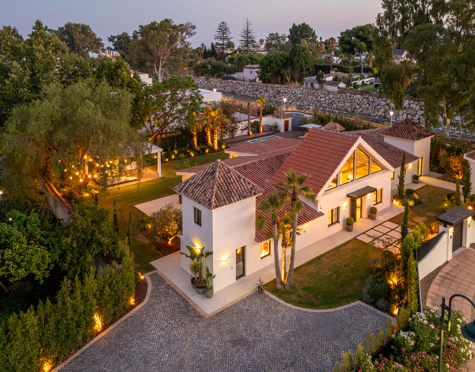 EXCEPTIONAL ONE-LEVEL LUXURY VILLA IN PUERTO BANÚS, MARBELLA