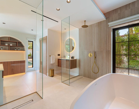 EXCEPTIONAL ONE-LEVEL LUXURY VILLA IN PUERTO BANÚS, MARBELLA