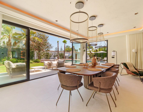 EXCEPTIONAL ONE-LEVEL LUXURY VILLA IN PUERTO BANÚS, MARBELLA