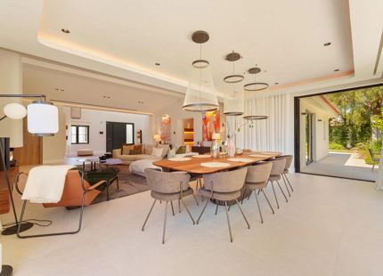 EXCEPCIONAL VILLA DE LUJO DE UNA SOLA PLANTA EN PUERTO BANÚS, MARBELLA