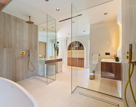 EXCEPTIONAL ONE-LEVEL LUXURY VILLA IN PUERTO BANÚS, MARBELLA