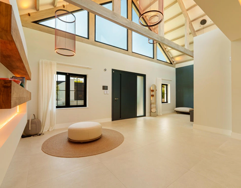 EXCEPTIONAL ONE-LEVEL LUXURY VILLA IN PUERTO BANÚS, MARBELLA
