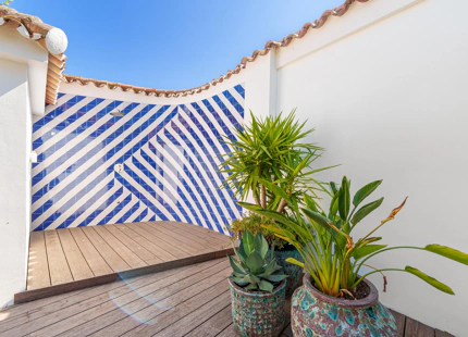 EXCEPCIONAL VILLA DE LUJO DE UNA SOLA PLANTA EN PUERTO BANÚS, MARBELLA