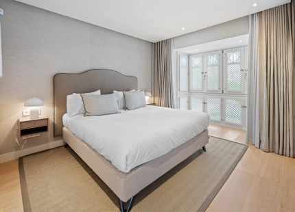 ELEGANTE APARTAMENTO DE 3 DORMITORIOS CON DOS TERRAZAS PRIVADAS EN PUENTE ROMANO RESORT, MARBELLA