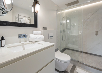 ELEGANTE APARTAMENTO DE 3 DORMITORIOS CON DOS TERRAZAS PRIVADAS EN PUENTE ROMANO RESORT, MARBELLA