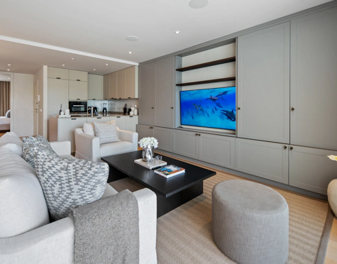 ELEGANT 3-BEDROOM APARTMENT WITH TWO PRIVATE TERRACES IN PUENTE ROMANO RESORT, MARBELLA