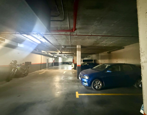 Private underground parking — San Pedro Centre