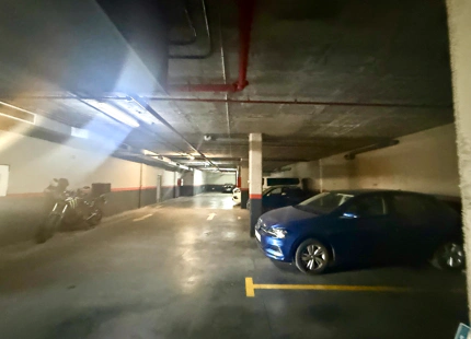 Private underground parking — San Pedro Centre
