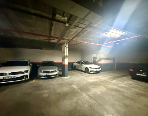 Private underground parking — San Pedro Centre