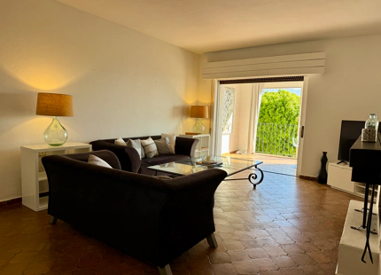 BEACHFRONT INVESTMENT OPPORTUNITY IN THE HEART OF PUERTO BANÚS