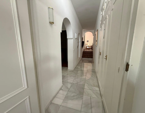 PRIME RENOVATION OPPORTUNITY IN NUEVA ANDALUCÍA
