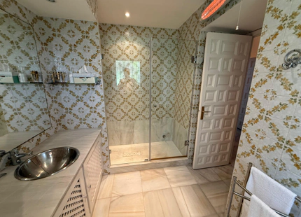 PRIME RENOVATION OPPORTUNITY IN NUEVA ANDALUCÍA