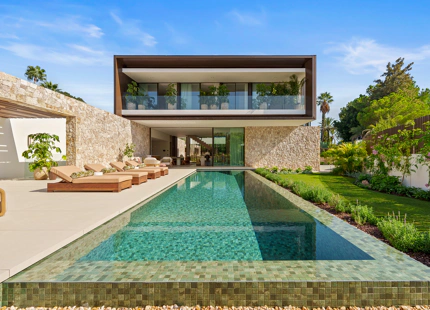 LUXURY CONTEMPORARY VILLA IN MARBELLA GOLDEN MILE